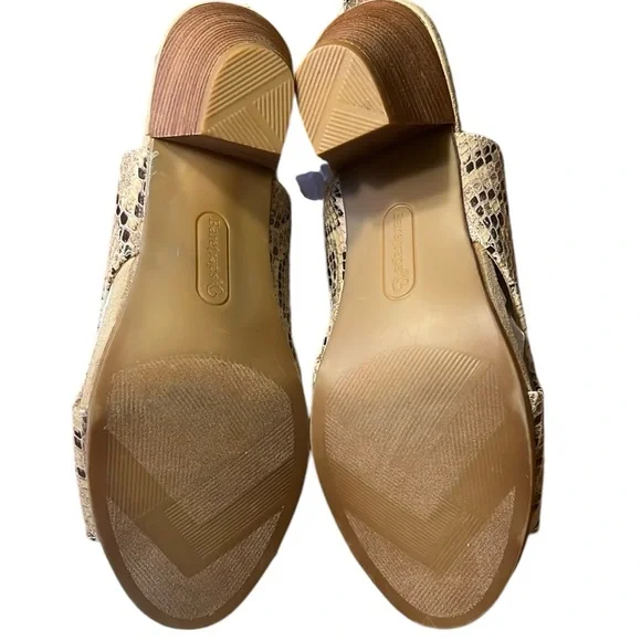 NWOT BareTraps Reining Faux Snakeskin Bootie Sandals Women’s size 8 - Picture 16 of 16